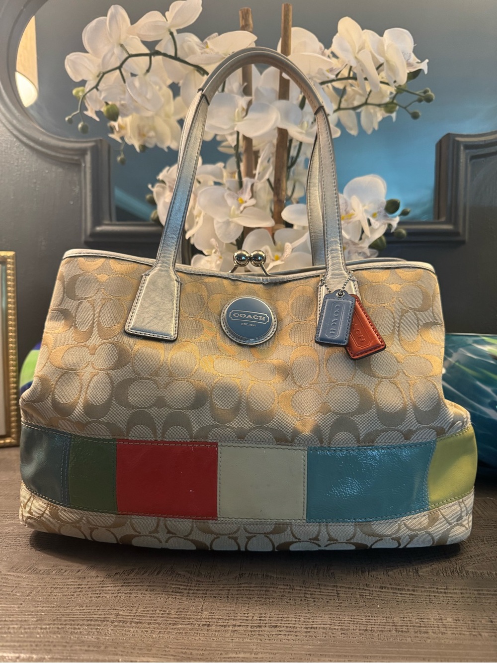 EUC Coach KISS LOCK Signature Canvas Tote with Multicolor Leather Patches 2 Tags